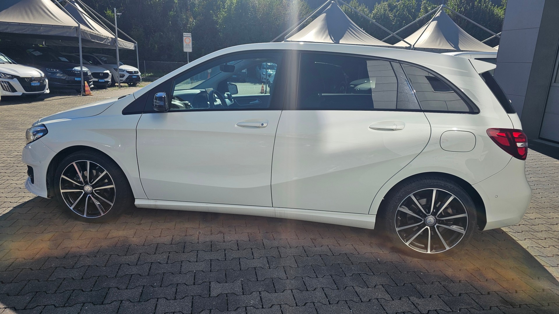 MERCEDES-BENZ B 220 CDI 4Matic 7G-DCT-image-13