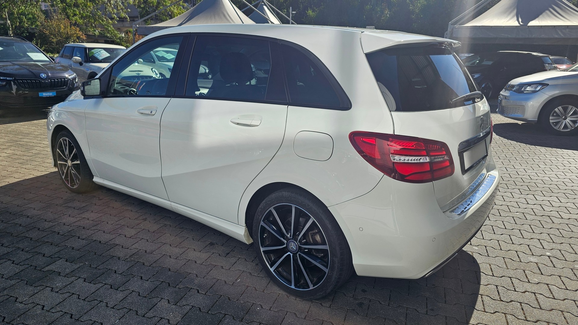 MERCEDES-BENZ B 220 CDI 4Matic 7G-DCT-image-11