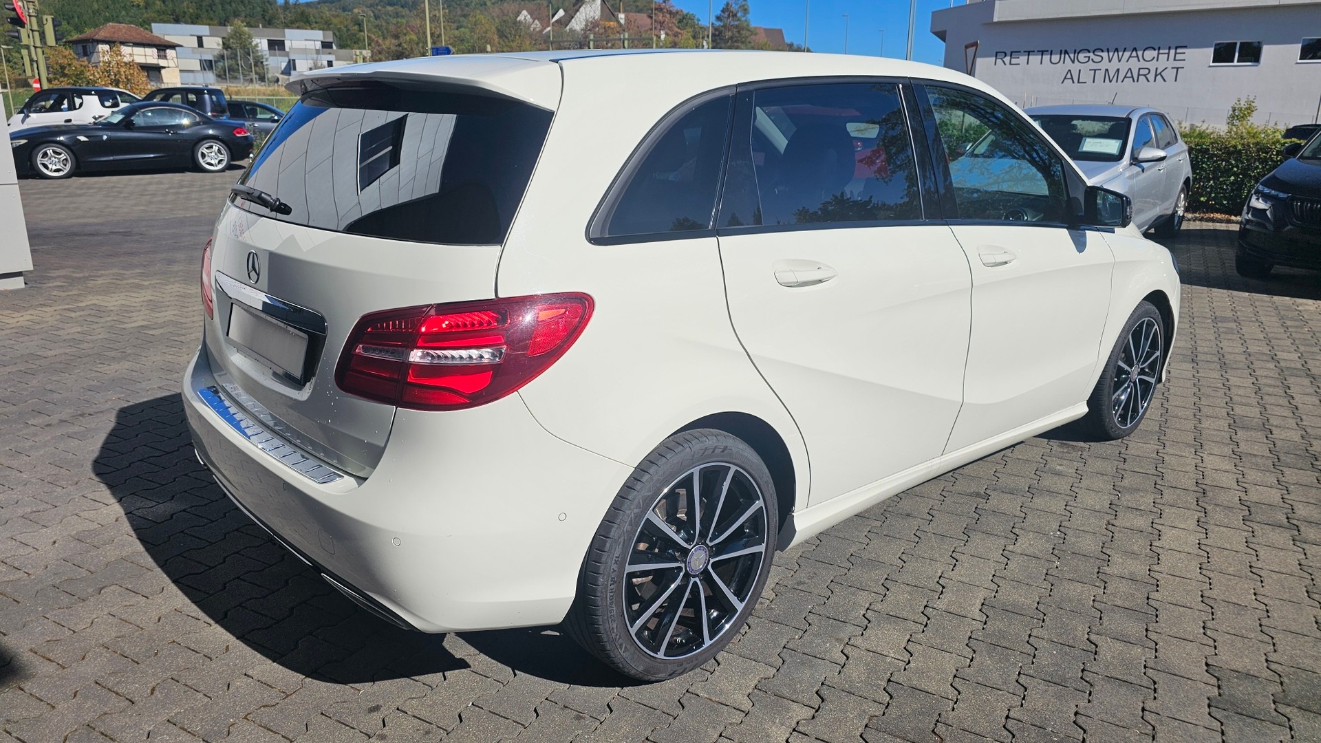 MERCEDES-BENZ B 220 CDI 4Matic 7G-DCT-image-6