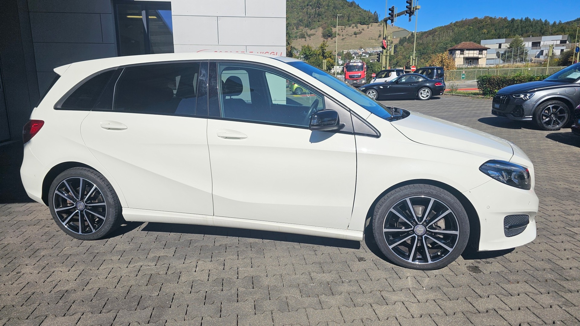 MERCEDES-BENZ B 220 CDI 4Matic 7G-DCT-image-3