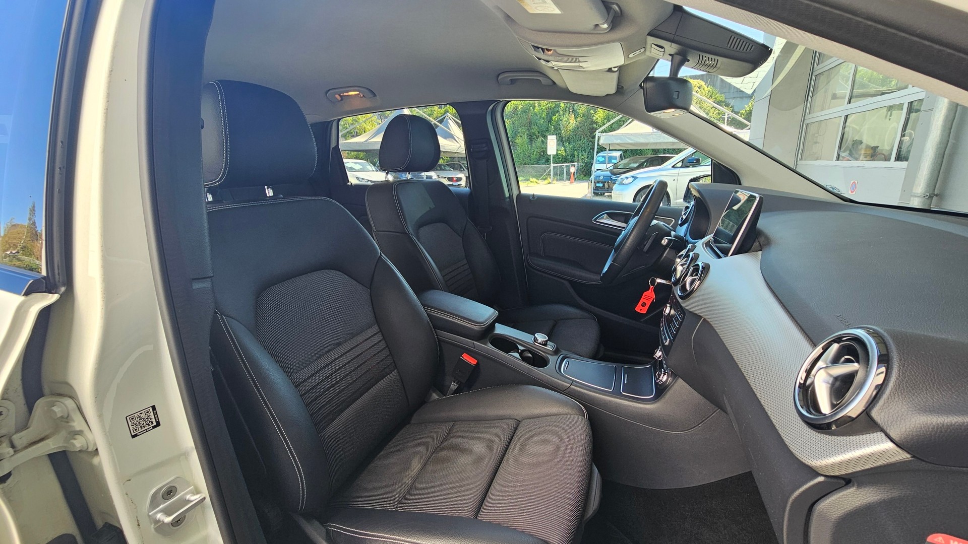 MERCEDES-BENZ B 220 CDI 4Matic 7G-DCT-image-21