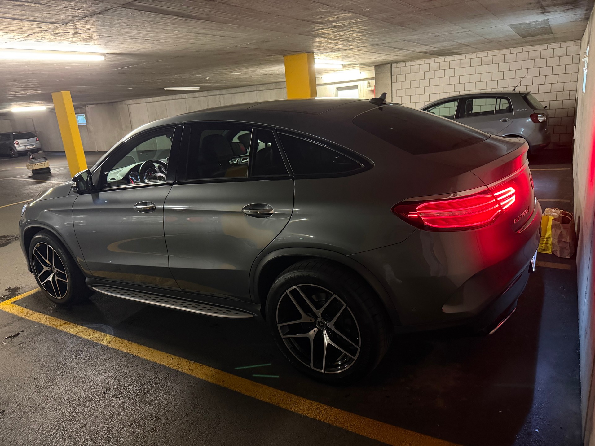 MERCEDES-BENZ GLE 350 d Coupé 4Matic 9G-Tronic AMG-Line-image-3
