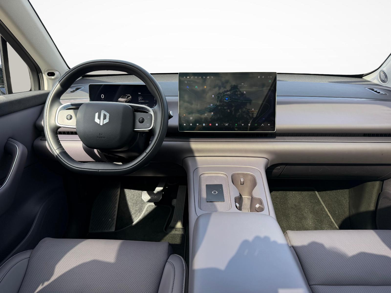 LEAPMOTOR C10 Design-image-9