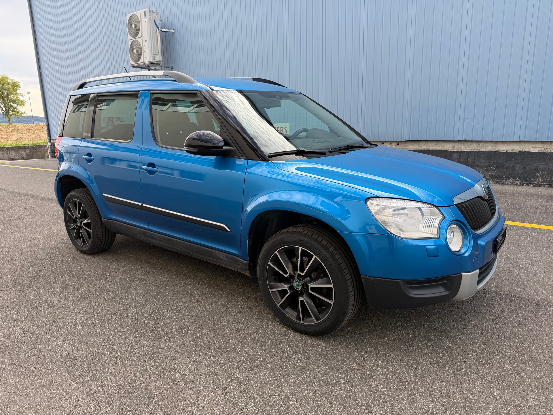 SKODA Yeti 1.8 TSI Adventure 4x4 DSG-image-2
