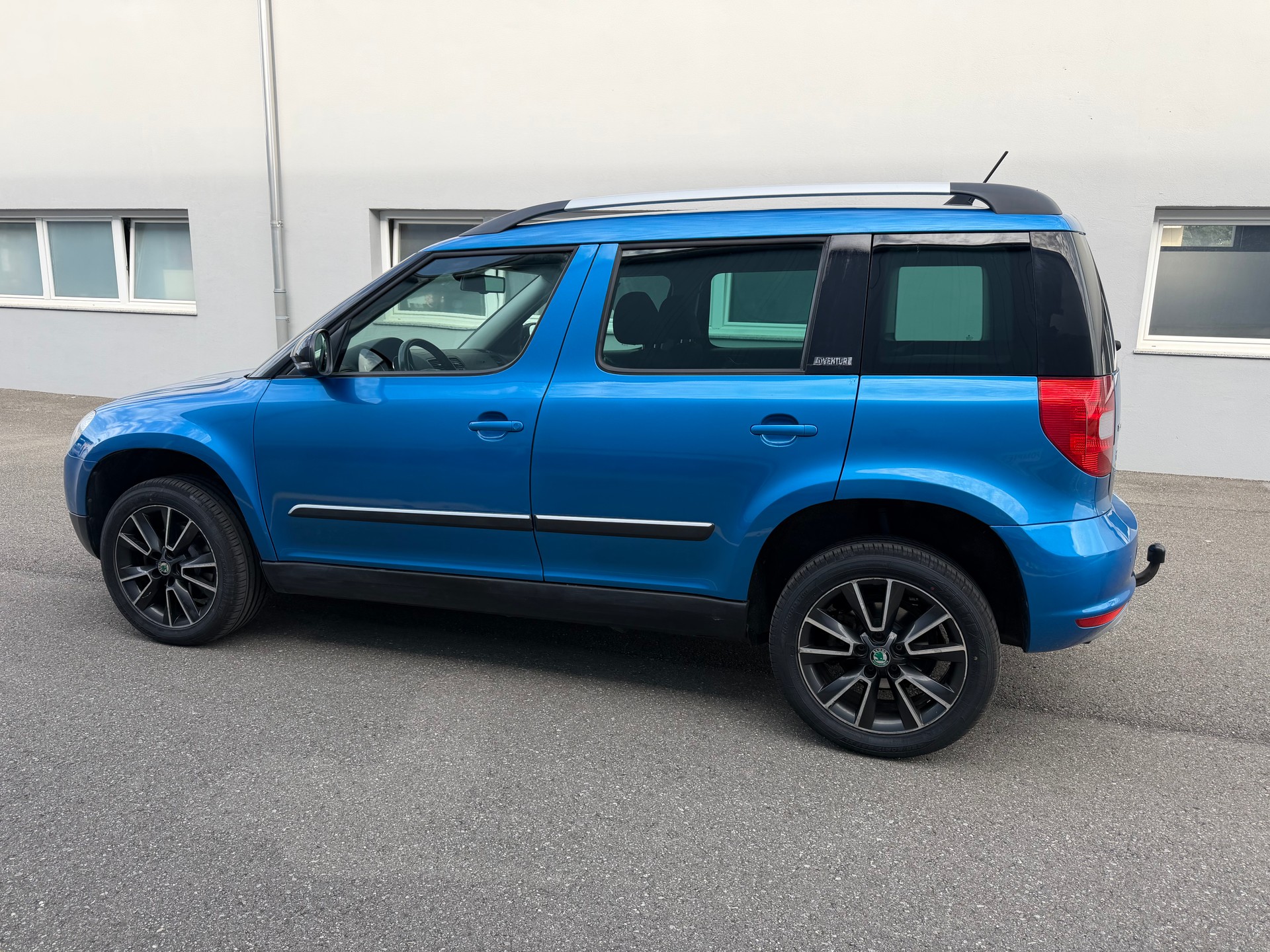 SKODA Yeti 1.8 TSI Adventure 4x4 DSG-image-7