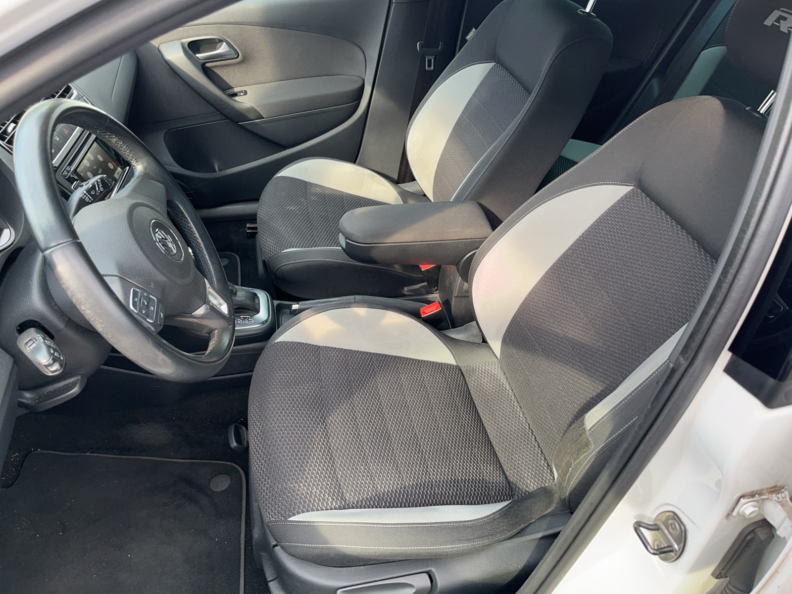 VW Polo 1.2 TSI Comfortline DSG-image-8