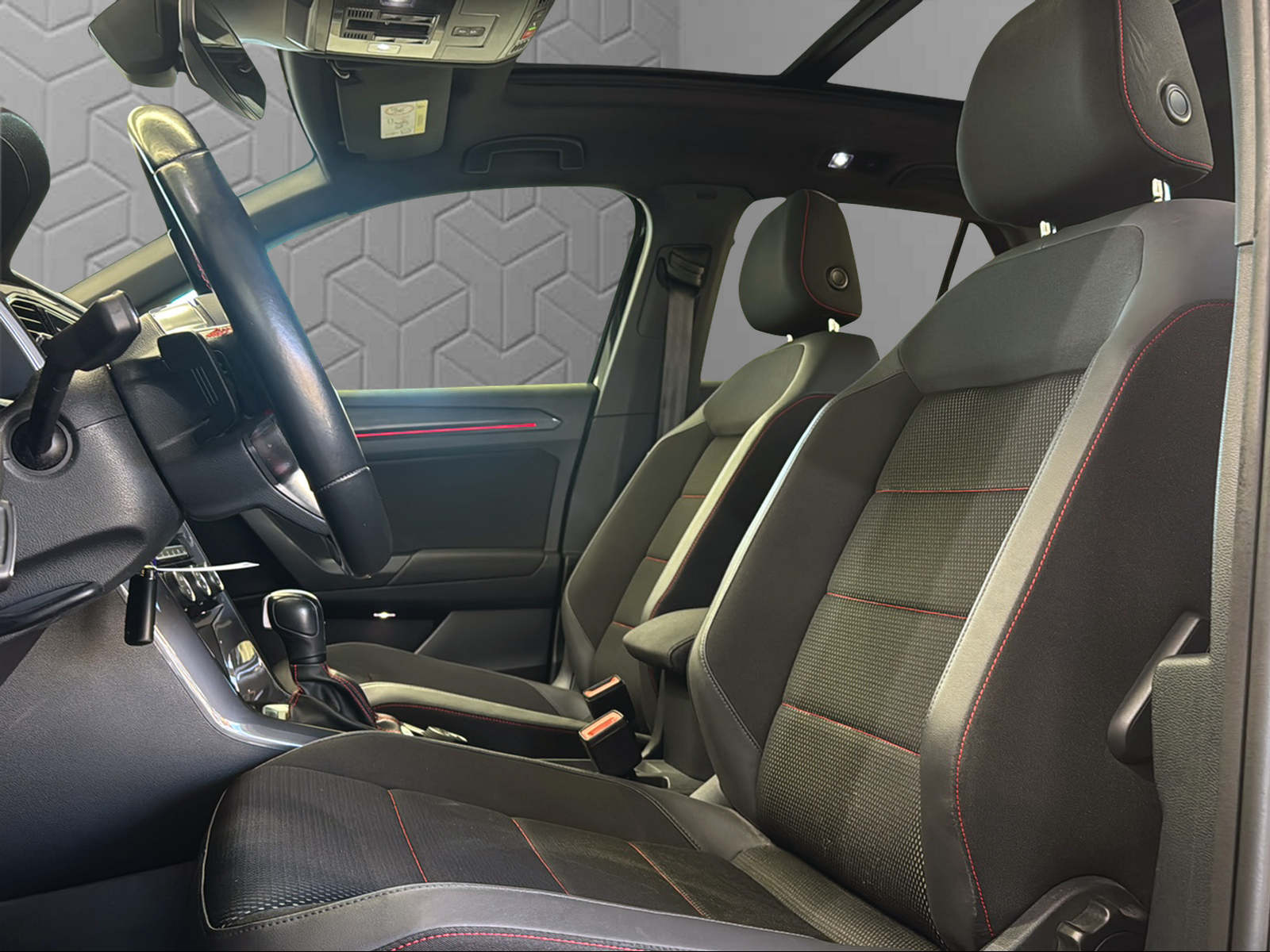 VW T-Roc 2.0 TSI Sport DSG 4Motion-image-10