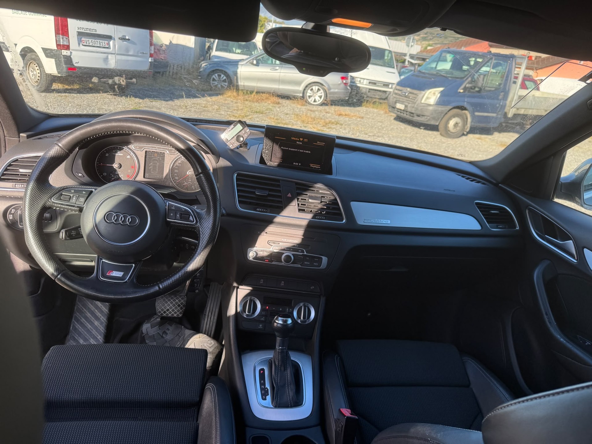 AUDI Q3 2.0 TDI quattro S-tronic-image-8