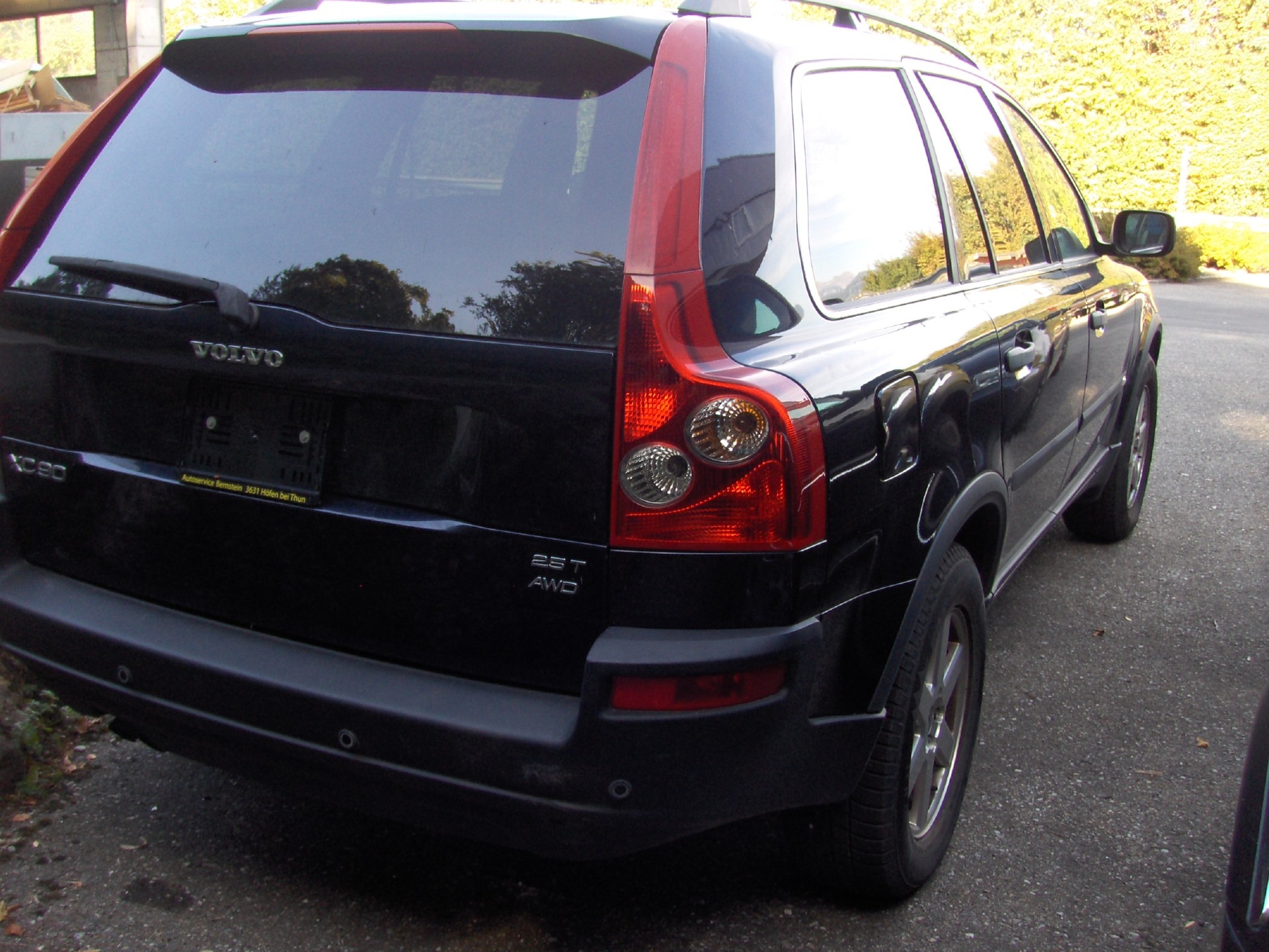 VOLVO XC90 2.5T AWD Momentum-image-3