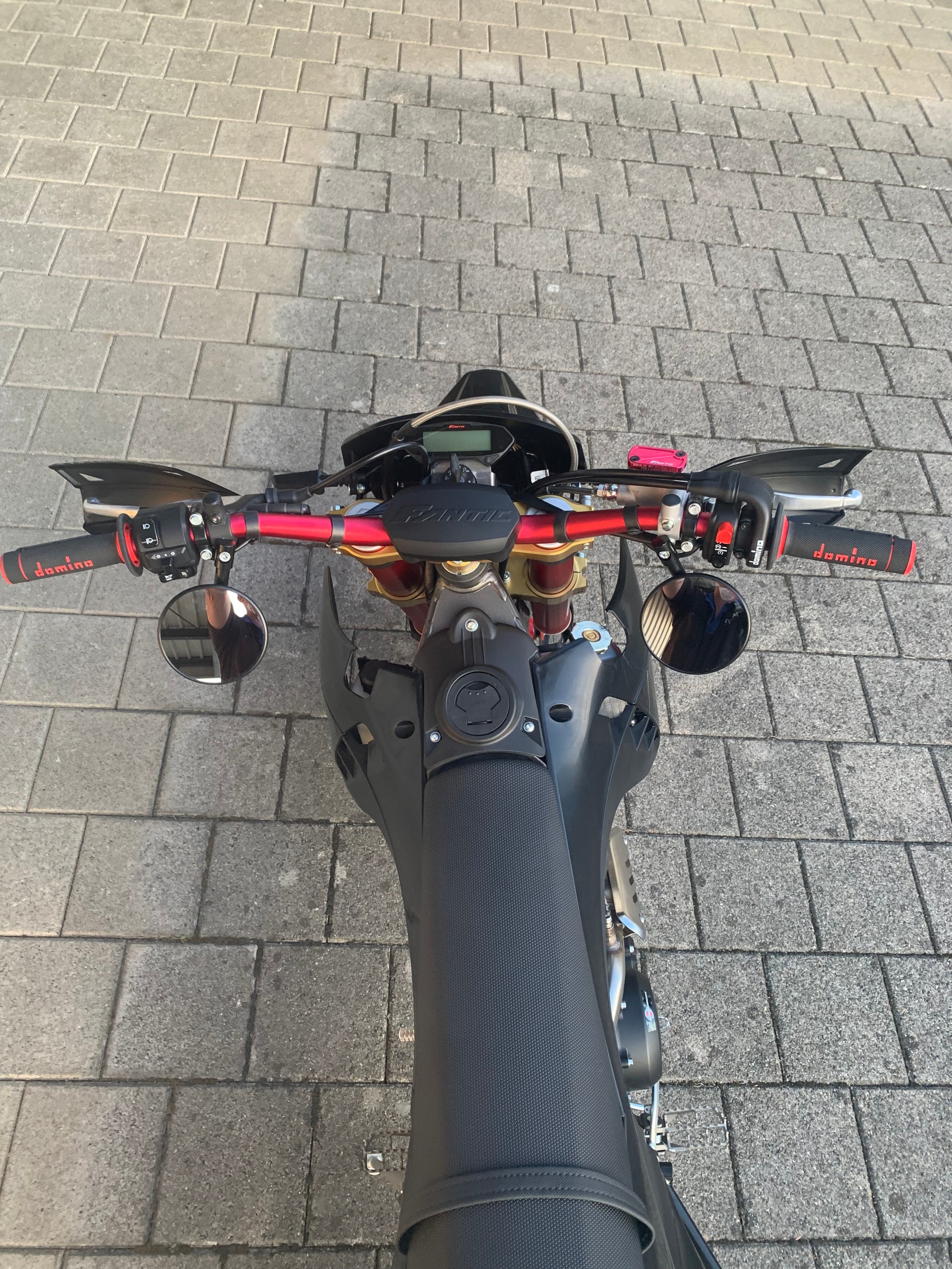 FANTIC XMF 125 Motard Competition-image-7