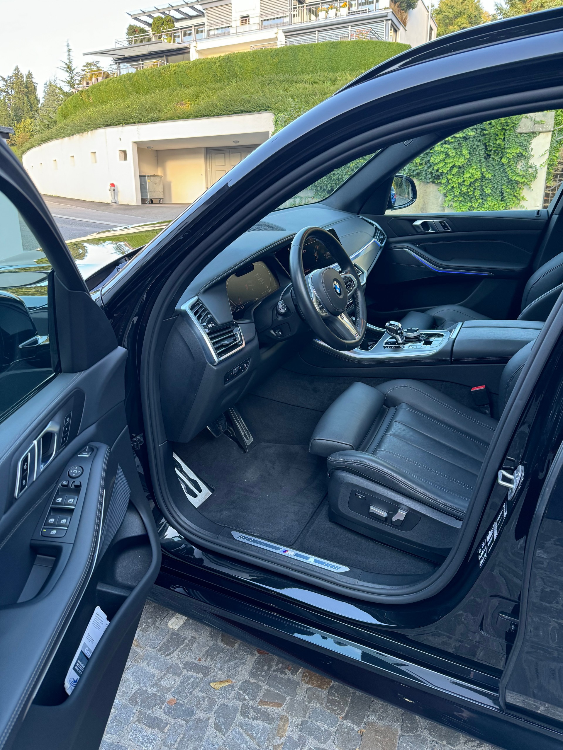 BMW 40d xDrive 48V M Sport Steptronic-image-3