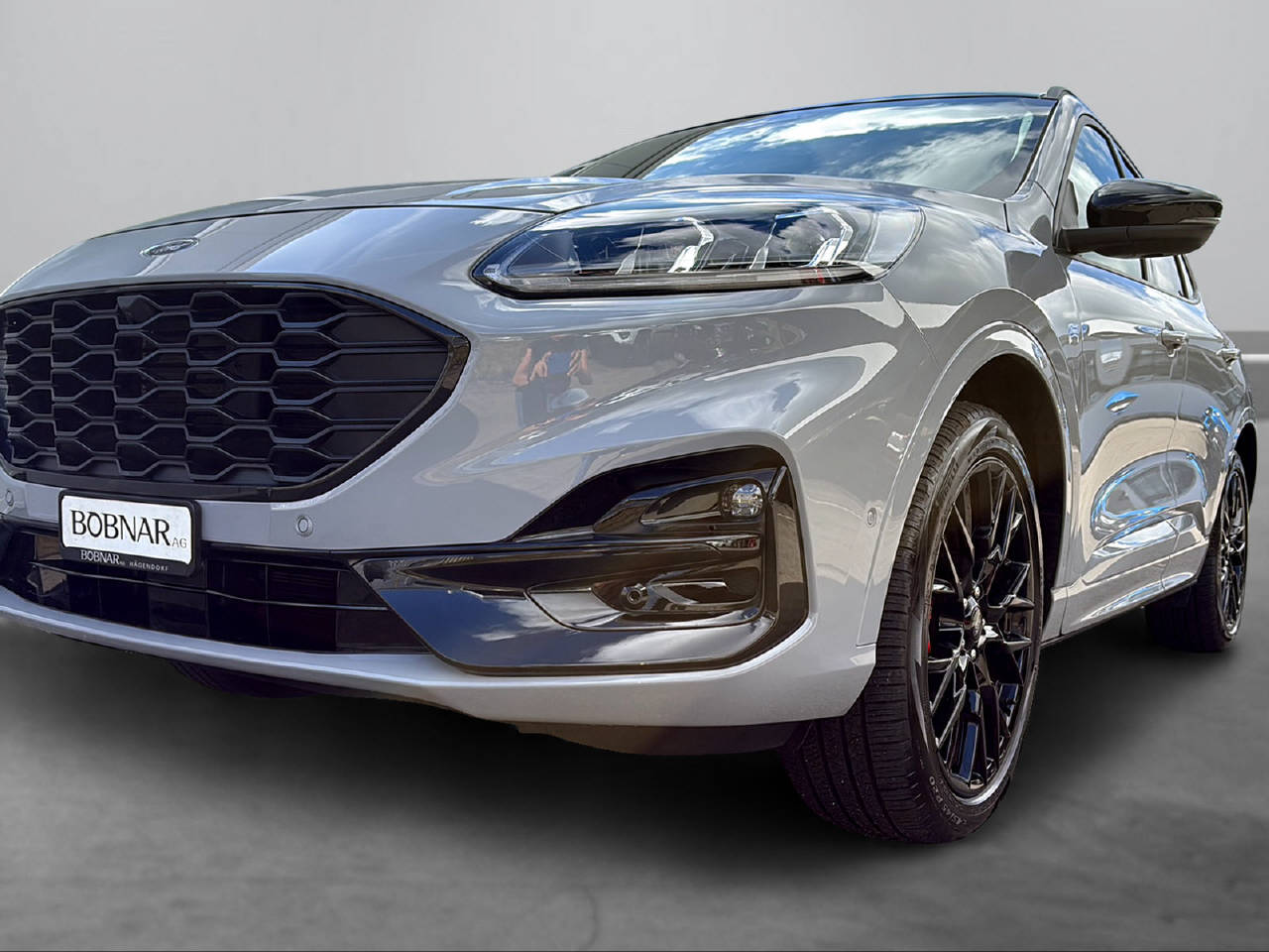 FORD Kuga 2.5 Hybrid Graphite Tech Edition 4x4-image-2