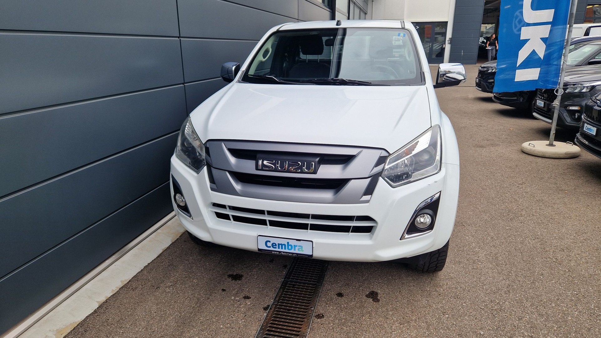 ISUZU D-MAX 1.9 Space Planet 4x4-image-1