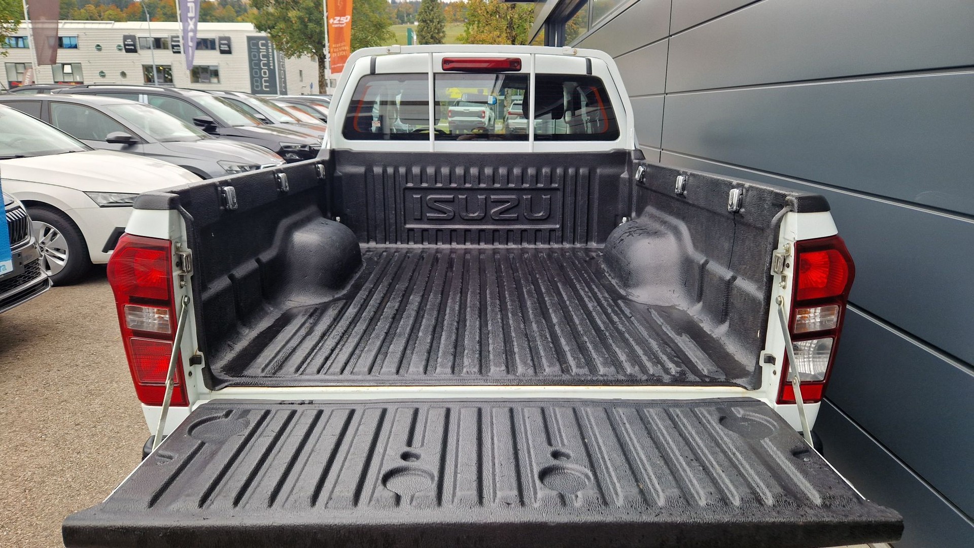 ISUZU D-MAX 1.9 Space Planet 4x4-image-6