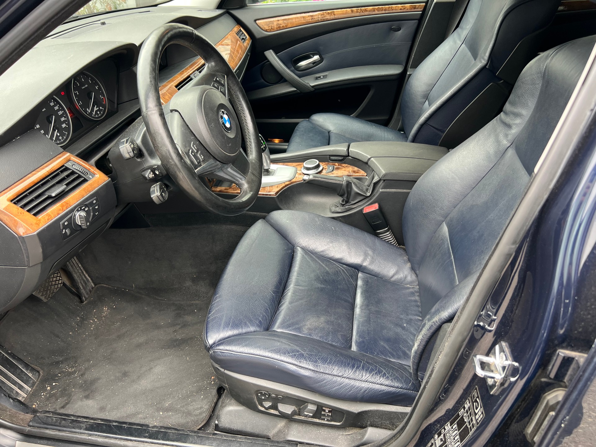 BMW 530xi Touring Steptronic-image-6