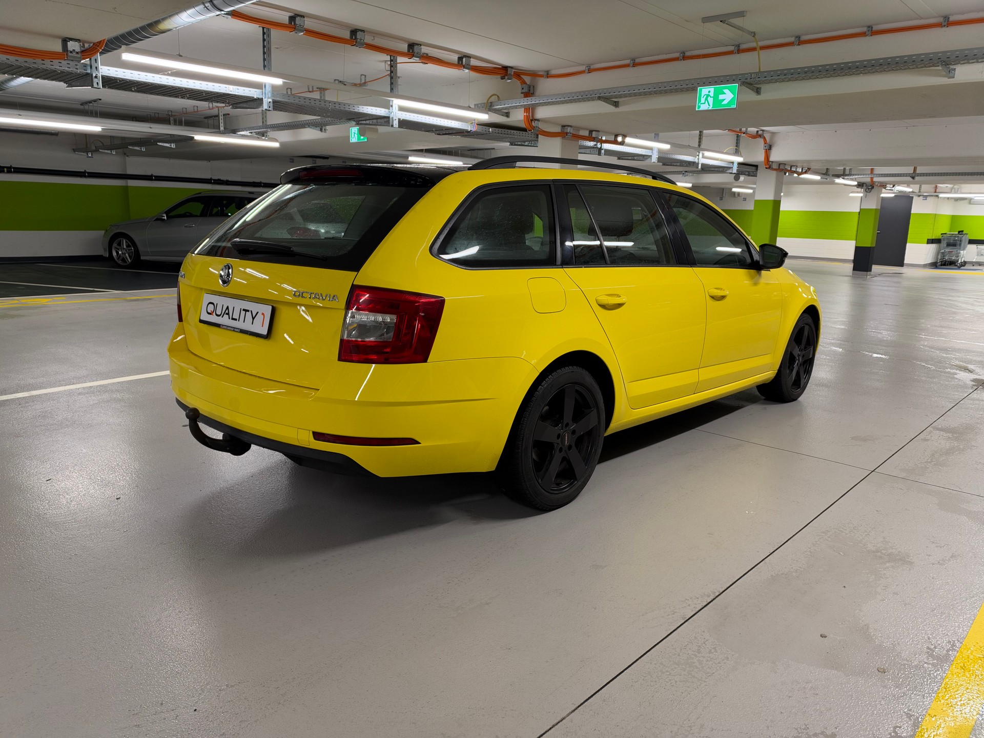 SKODA Octavia Combi 1.6 TDI Soleil DSG-image-4