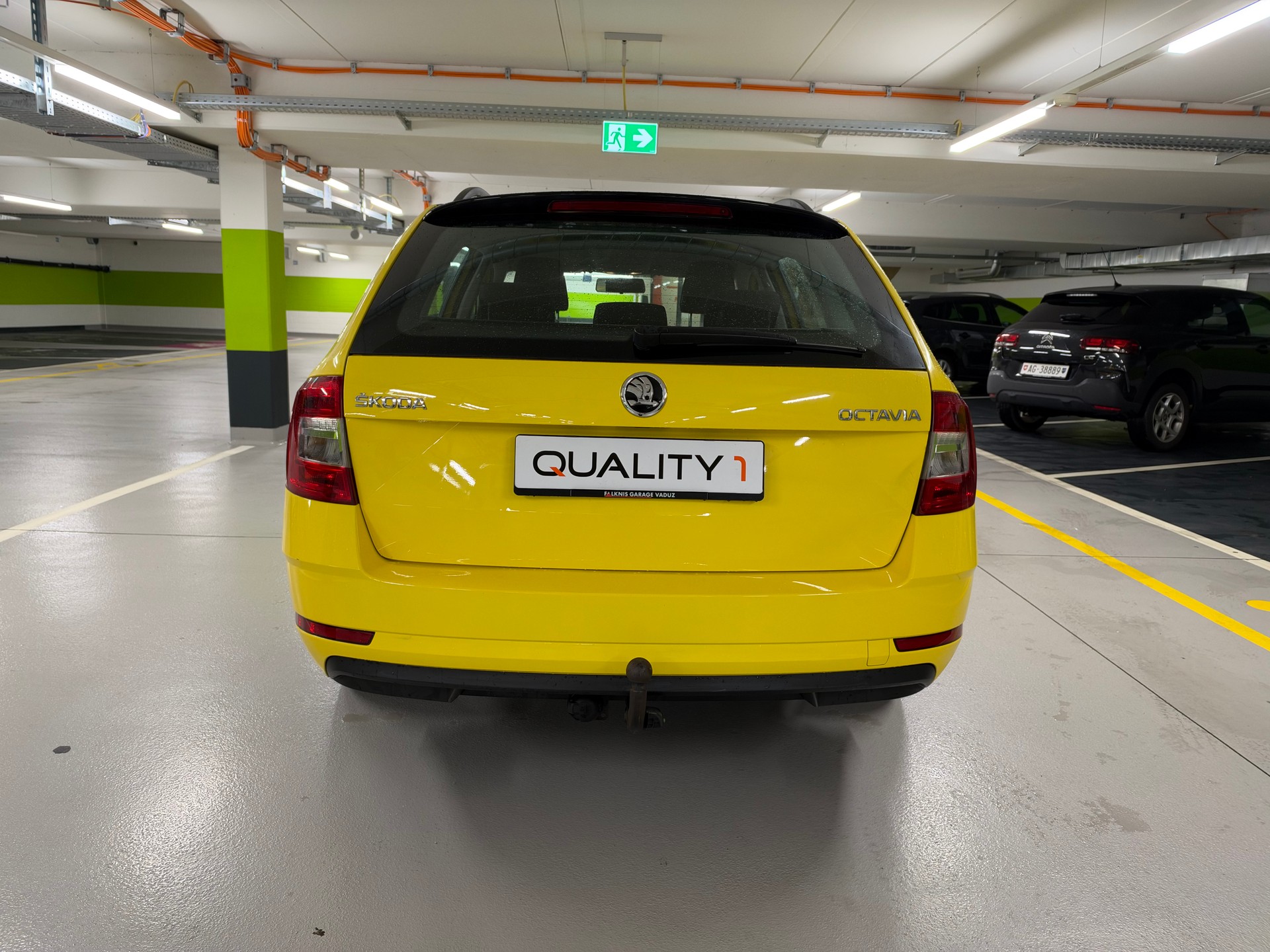 SKODA Octavia Combi 1.6 TDI Soleil DSG-image-5
