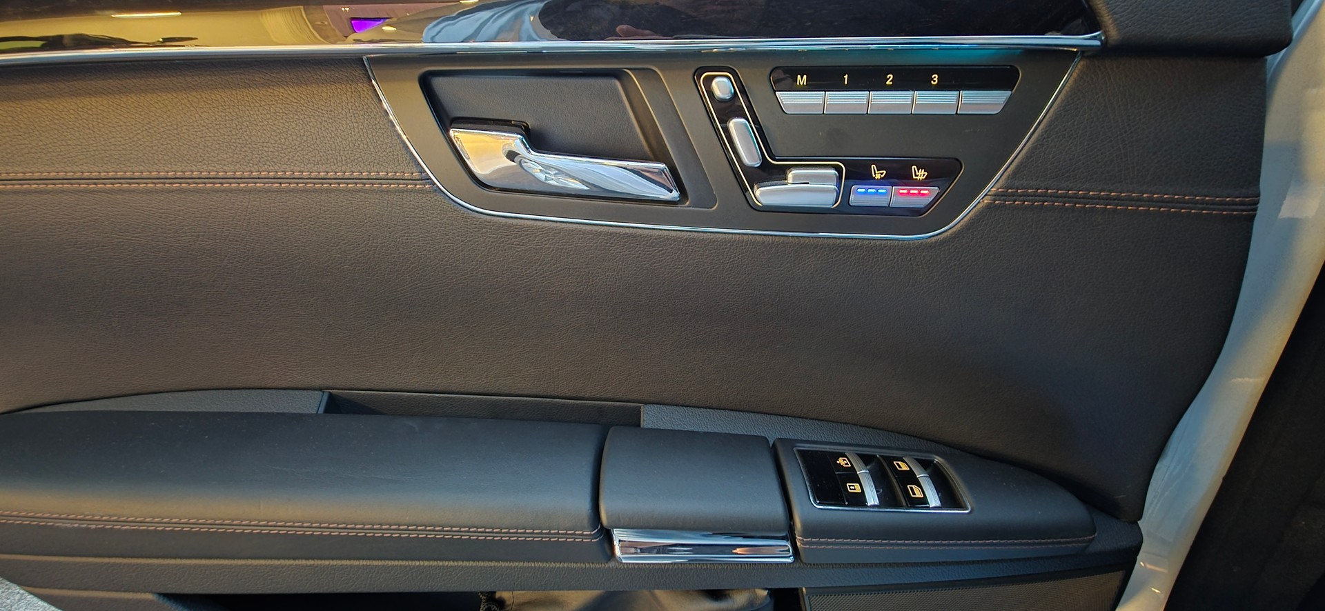 MERCEDES-BENZ S 500 L BlueEfficiency SS 4Matic 7G-Tronic-image-12