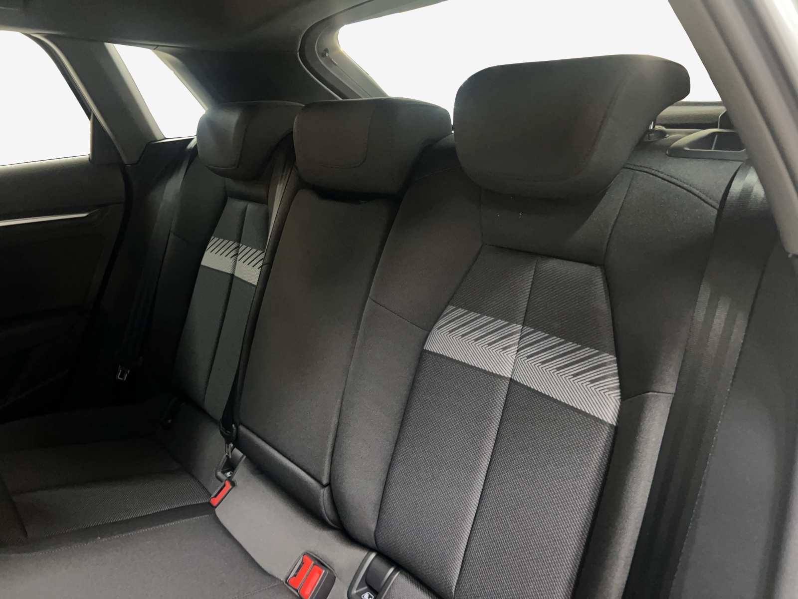 AUDI A3 Sportback TFSI 85 kW Ambition S-tronic-image-11