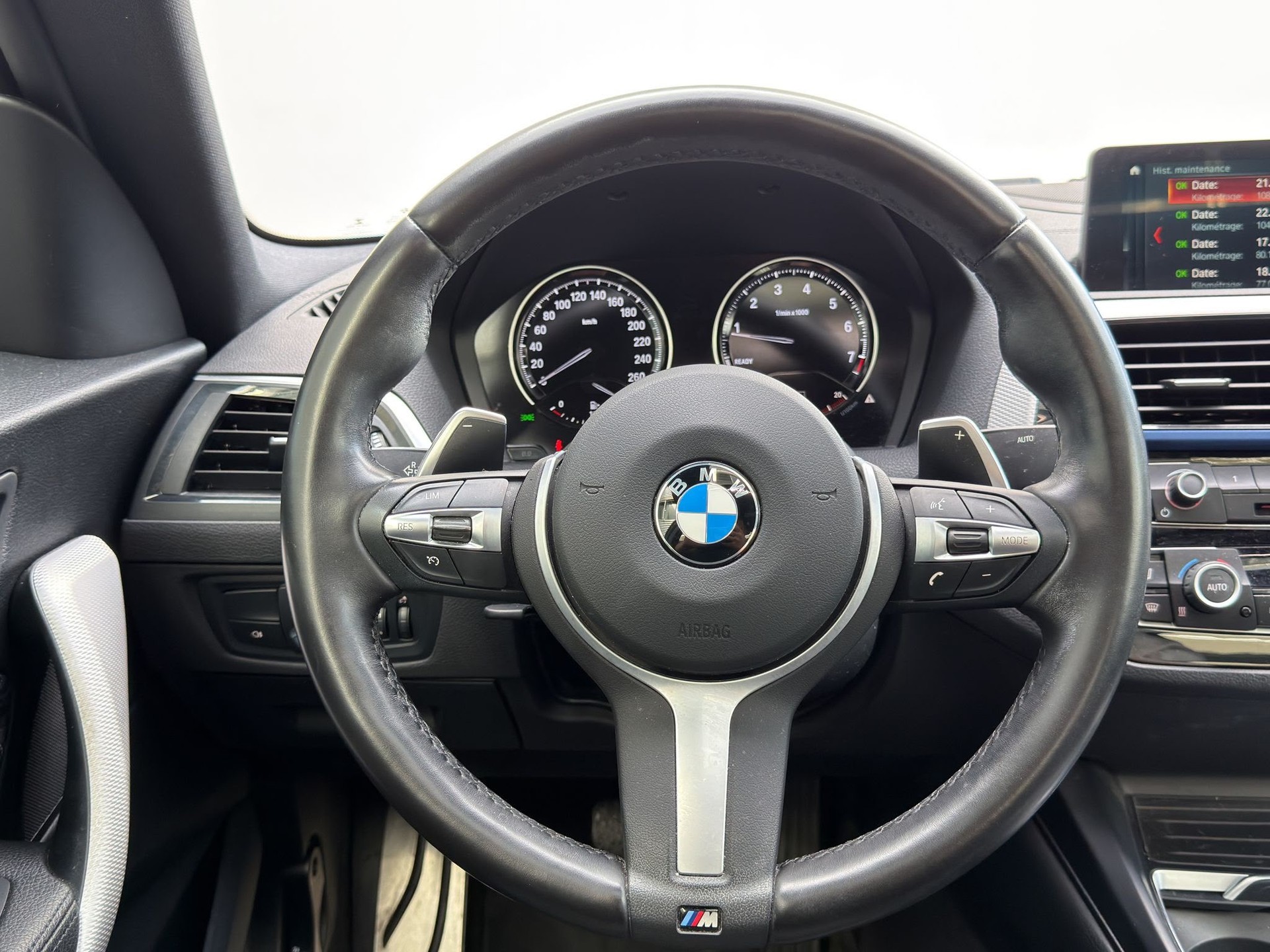 BMW M240i xDrive Steptronic-image-7