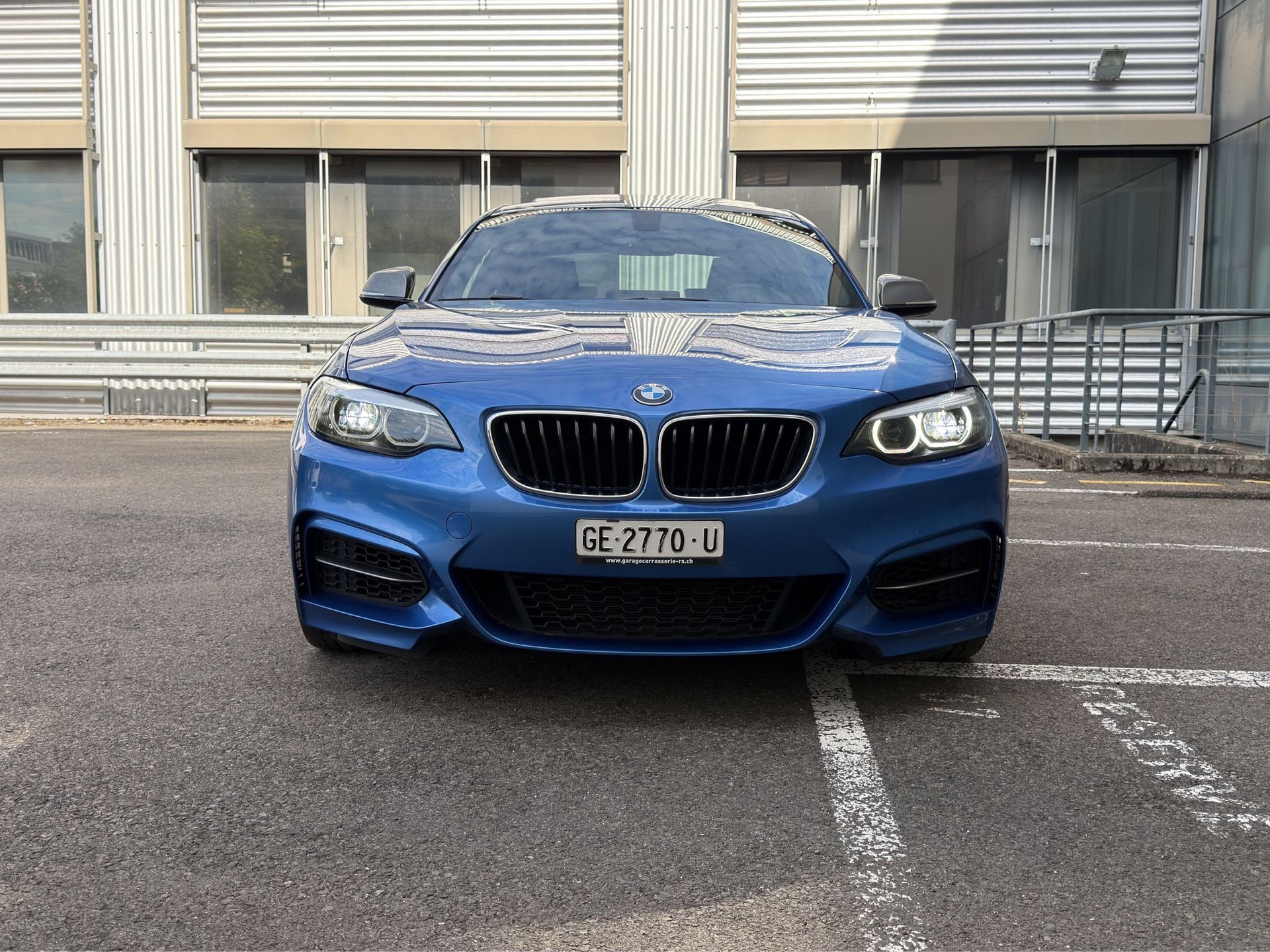BMW M240i xDrive Steptronic-image-6