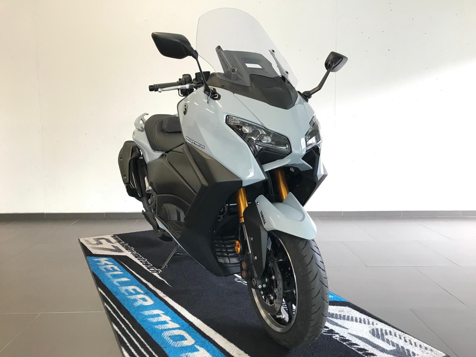 YAMAHA Tech-Max-showroom-element-2