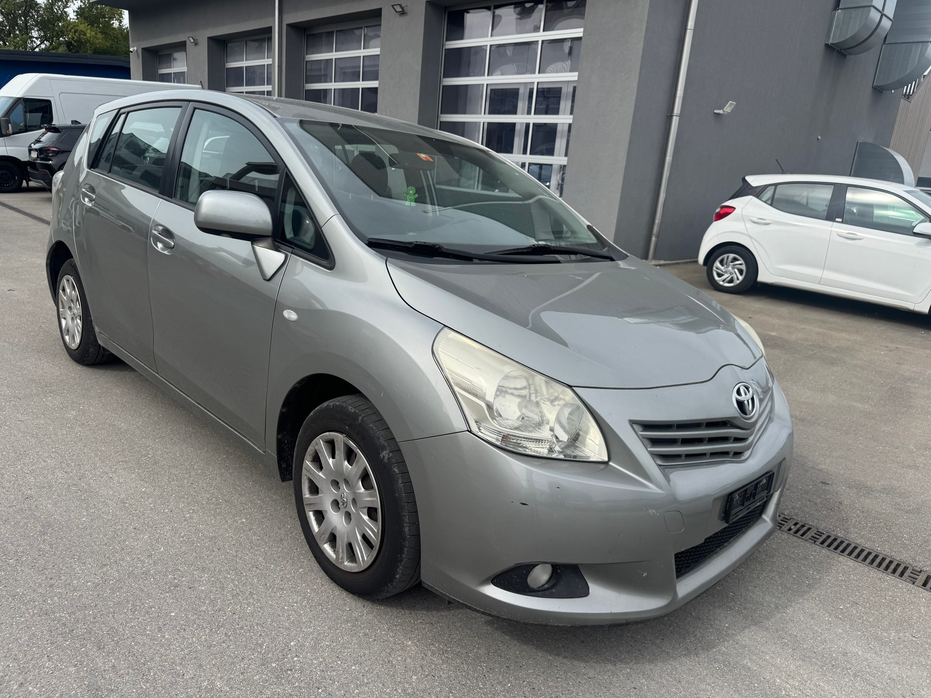 TOYOTA Verso 1.8 Linea Sol-image-2