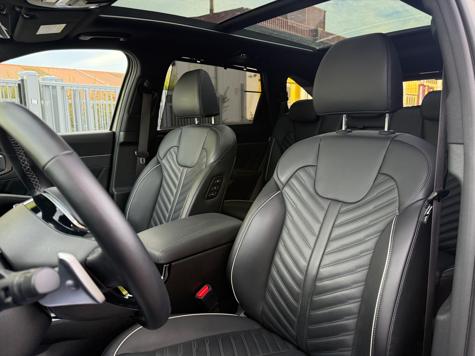 KIA Sorento 1.6 T-GDi HEV 7P Style-image-10