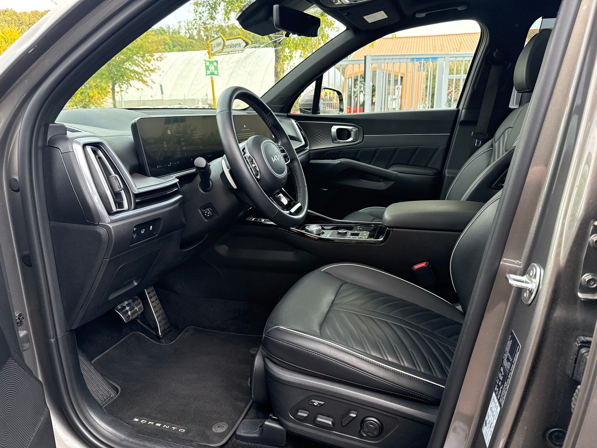 KIA Sorento 1.6 T-GDi HEV 7P Style-image-9
