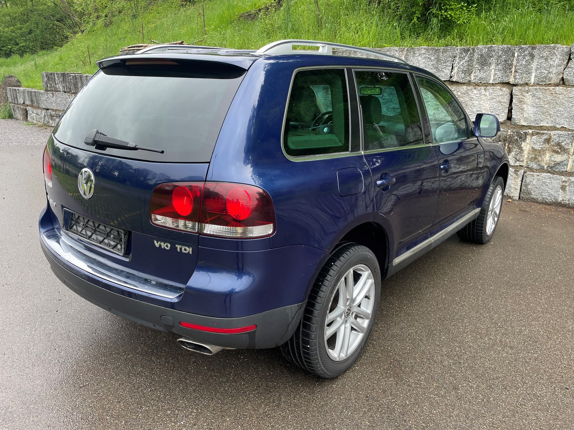VW Touareg 5.0 TDI V10 Automatic-image-2