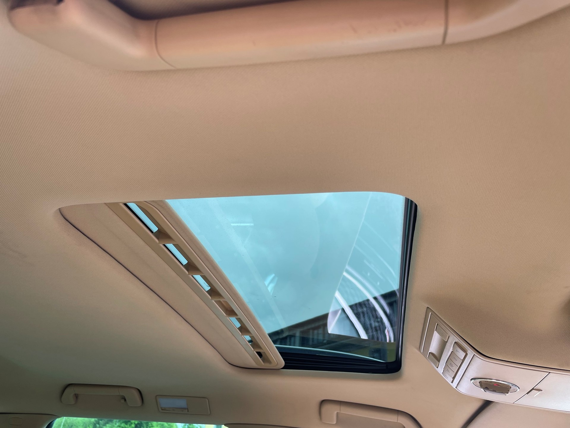 VW Touareg 5.0 TDI V10 Automatic-image-4