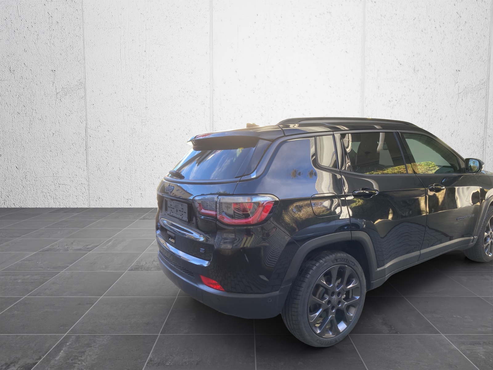 JEEP Compass 1.3 T PHEV S AWD-image-2