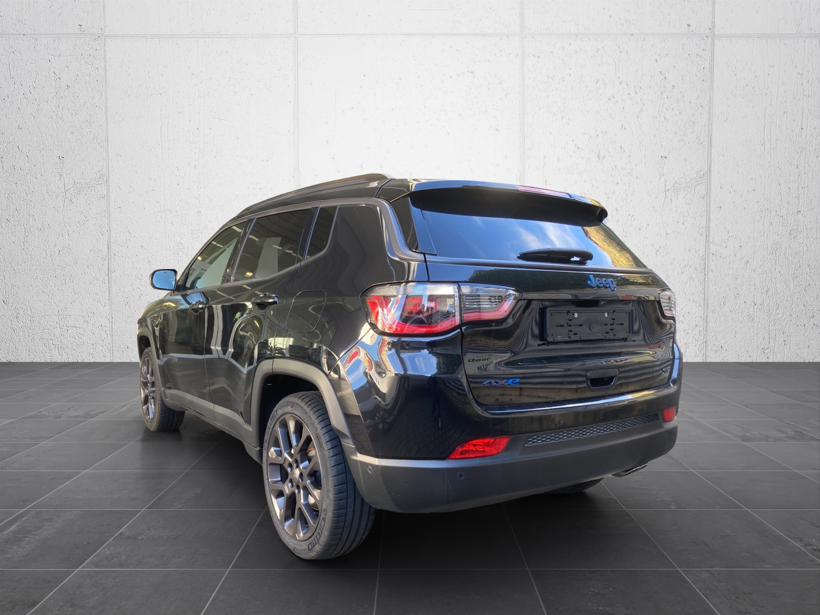 JEEP Compass 1.3 T PHEV S AWD-image-4