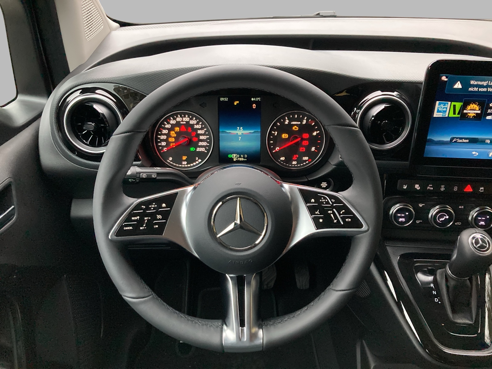 MERCEDES-BENZ T-Klasse 180D Style Automat-image-12