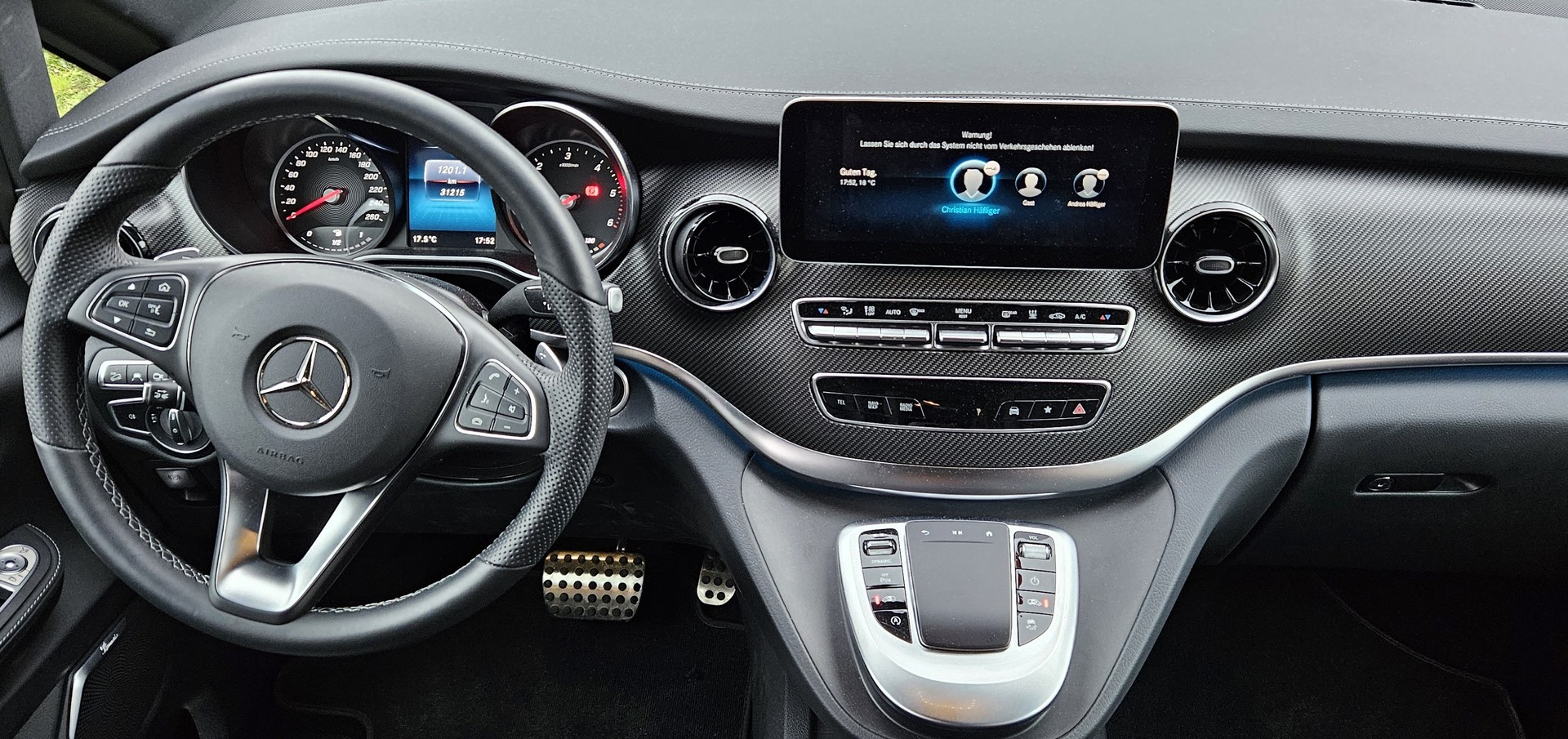 MERCEDES-BENZ V 300 d lang Swiss Edition 4Matic 9G-Tronic-image-5