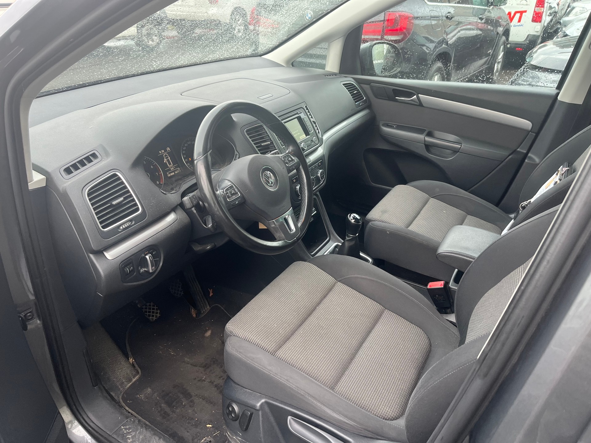 VW Sharan 1.4 TSI BlueMotion Technology Trendline-image-8