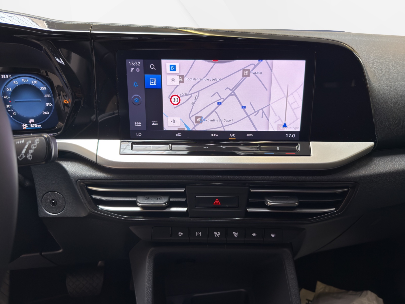 FORD TOURNEO CONNECT Grand 1.5 Titanium Rollstuhlumbau-image-6