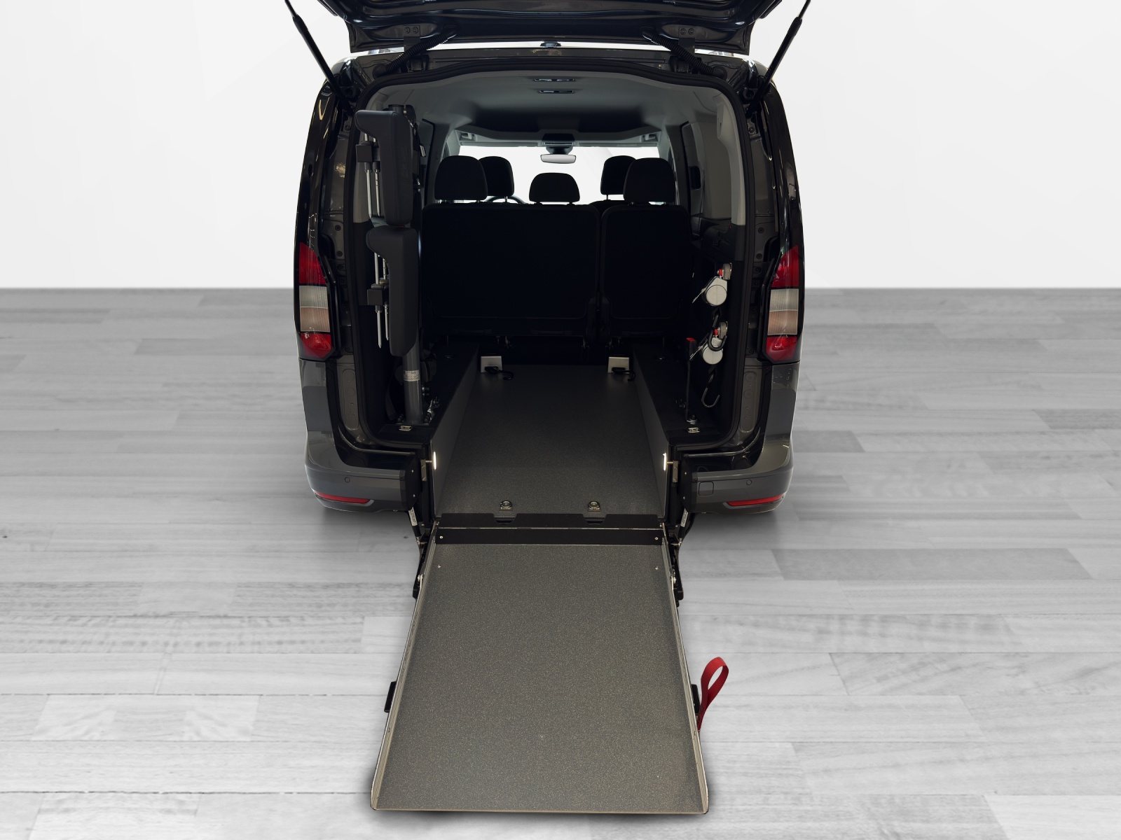 FORD TOURNEO CONNECT Grand 1.5 Titanium Rollstuhlumbau-image-8