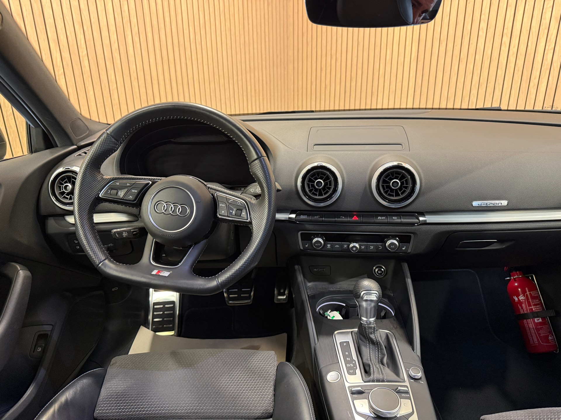AUDI A3 Sportback 40 TFSI e-tron Sport S-tronic-image-5