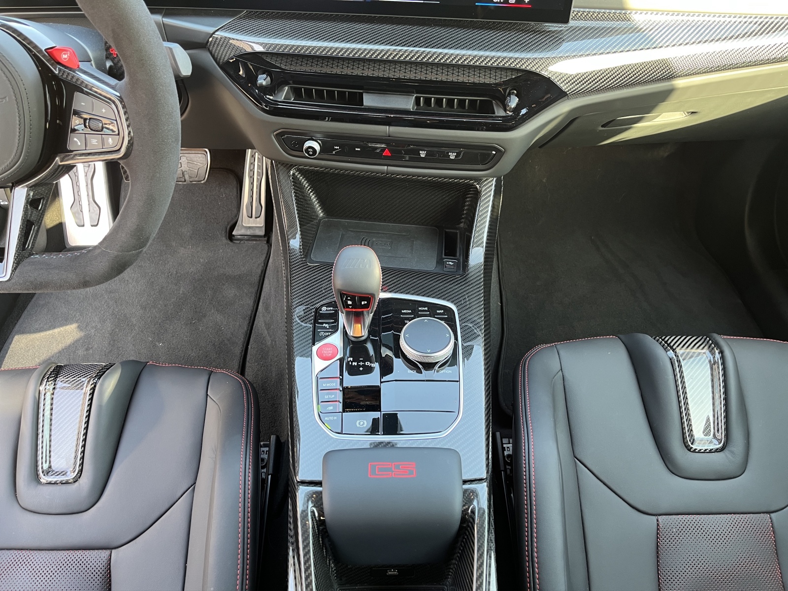 BMW M4 CS Coupé-image-11