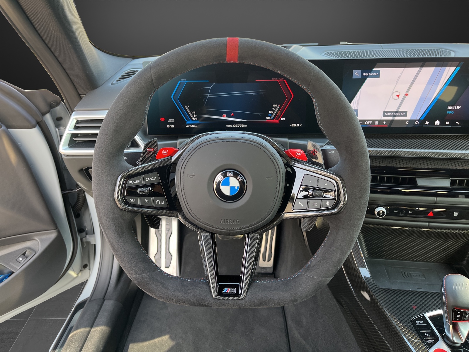 BMW M4 CS Coupé-image-10