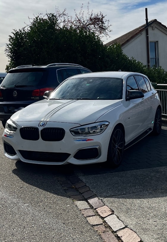 BMW M135i xDrive Steptronic-image-1