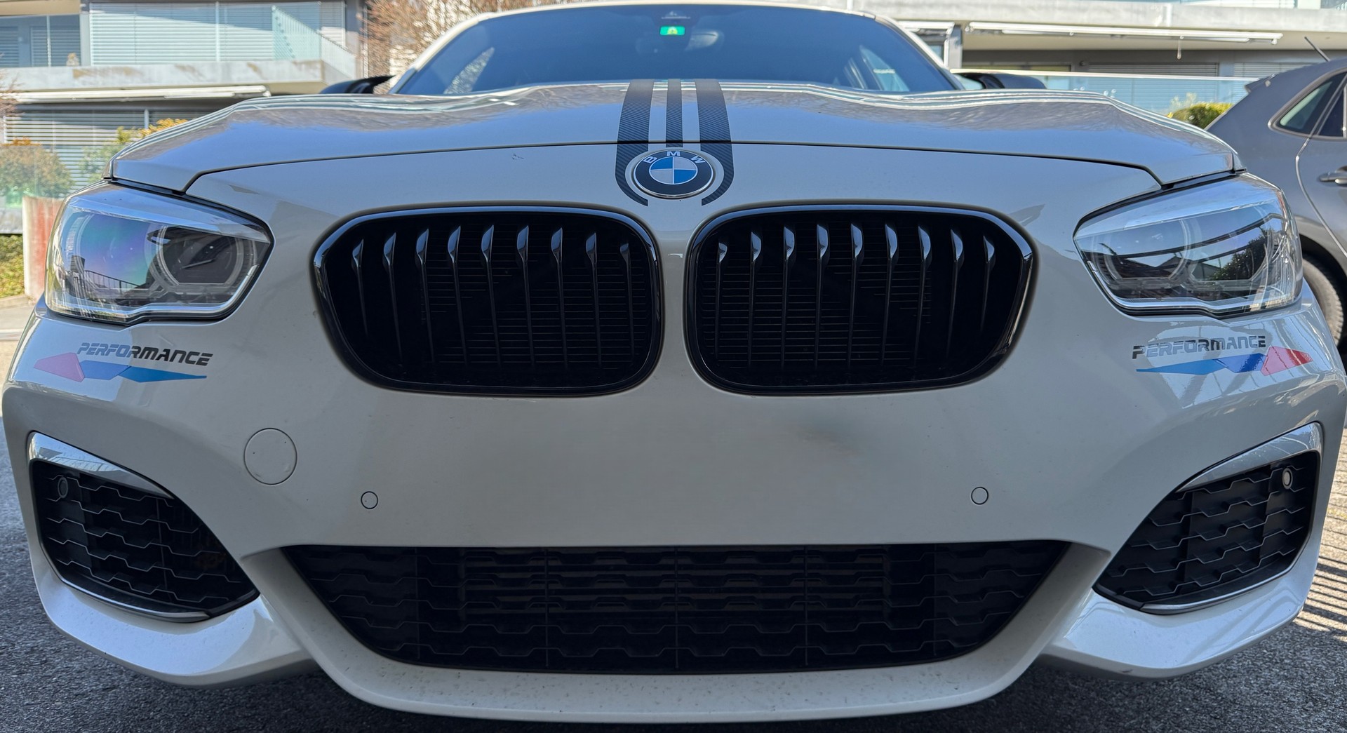 BMW M135i xDrive Steptronic-image-3