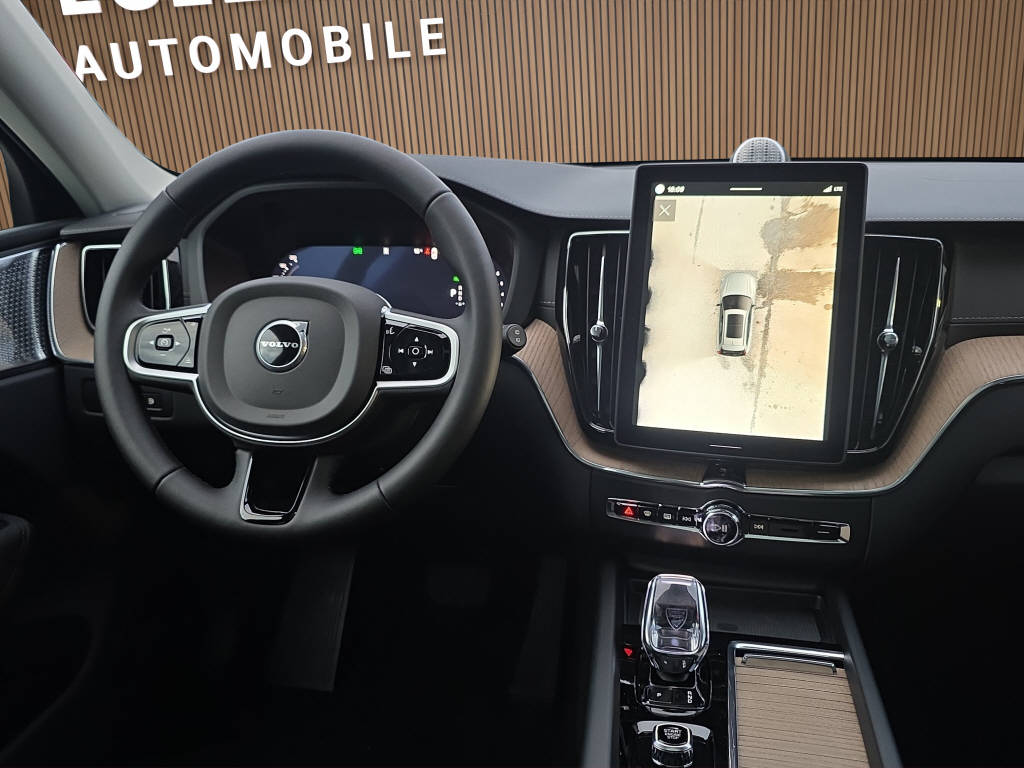 VOLVO XC60 2.0 T6 TE Ultra Dark eAWD-image-14