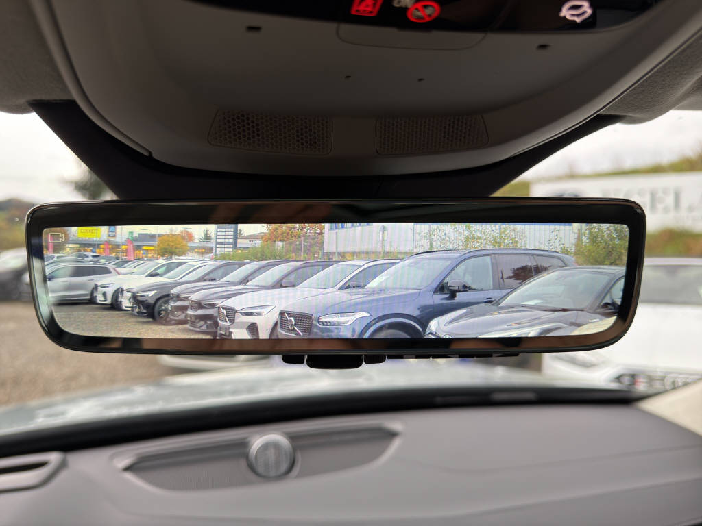VOLVO XC60 2.0 T6 TE Ultra Dark eAWD-image-9