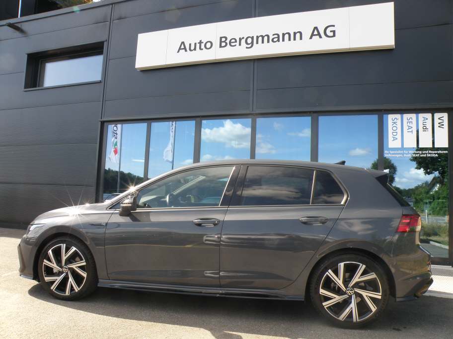 VW Golf VIII 2.0 TDI R-Line DSG 4motion