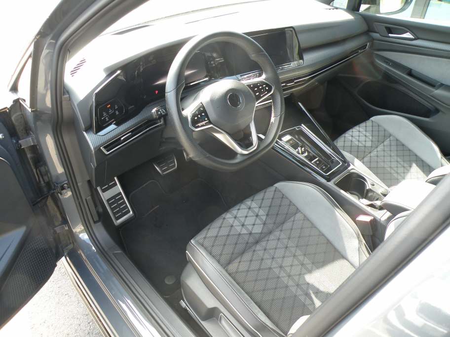 VW Golf VIII 2.0 TDI R-Line DSG 4motion-showroom-element-3