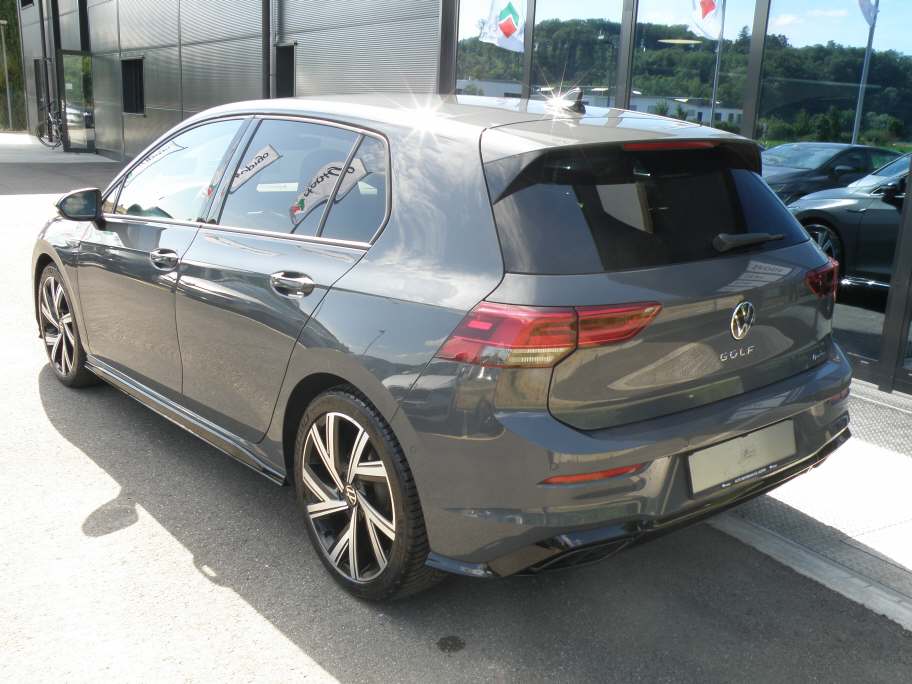 VW Golf VIII 2.0 TDI R-Line DSG 4motion-showroom-element-2