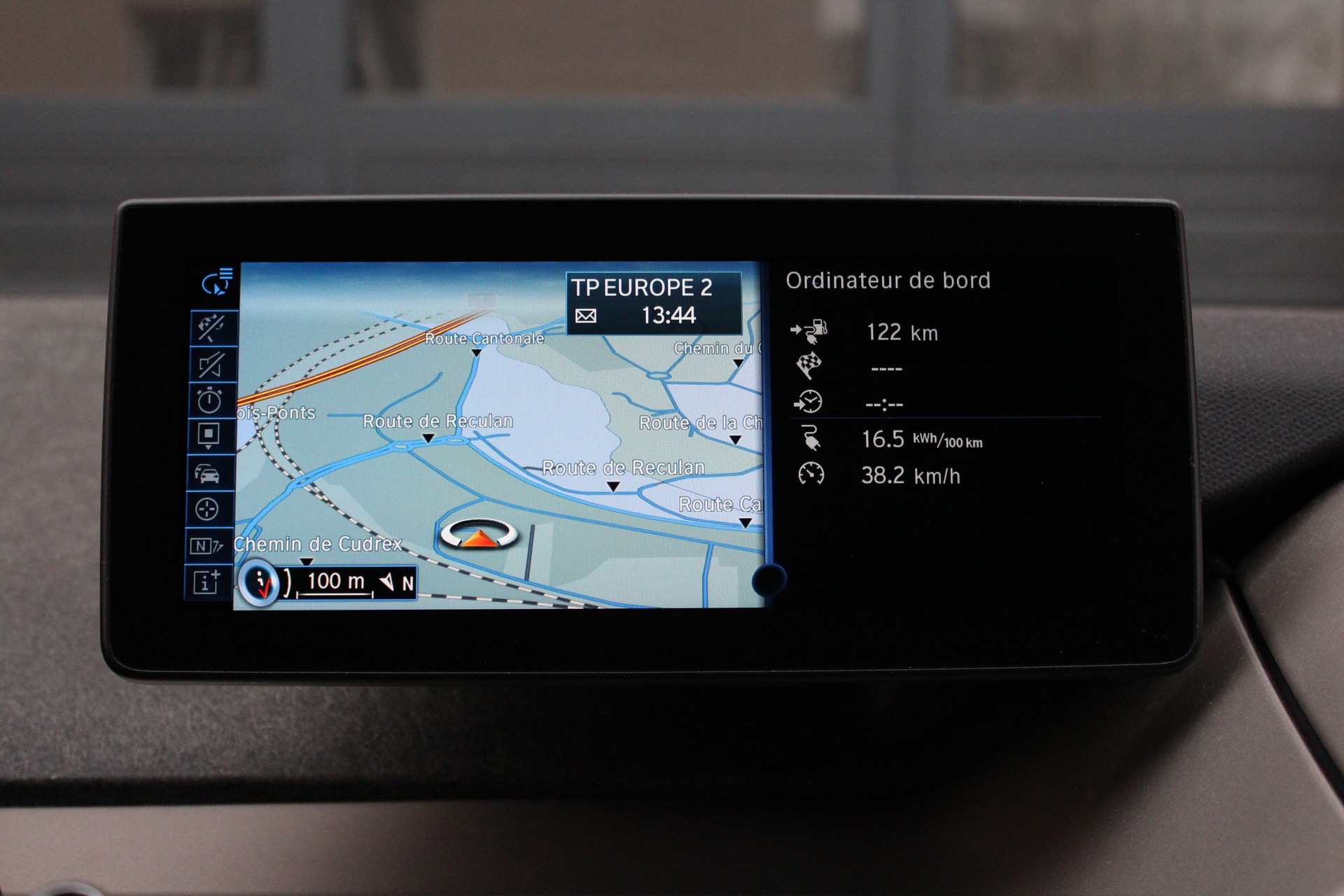 BMW i3 (60Ah) Range Extender - "Véhicule CH * 8 Roues * Harman&Kardon * Essence/Electrique * Expertisé du jour"-image-10