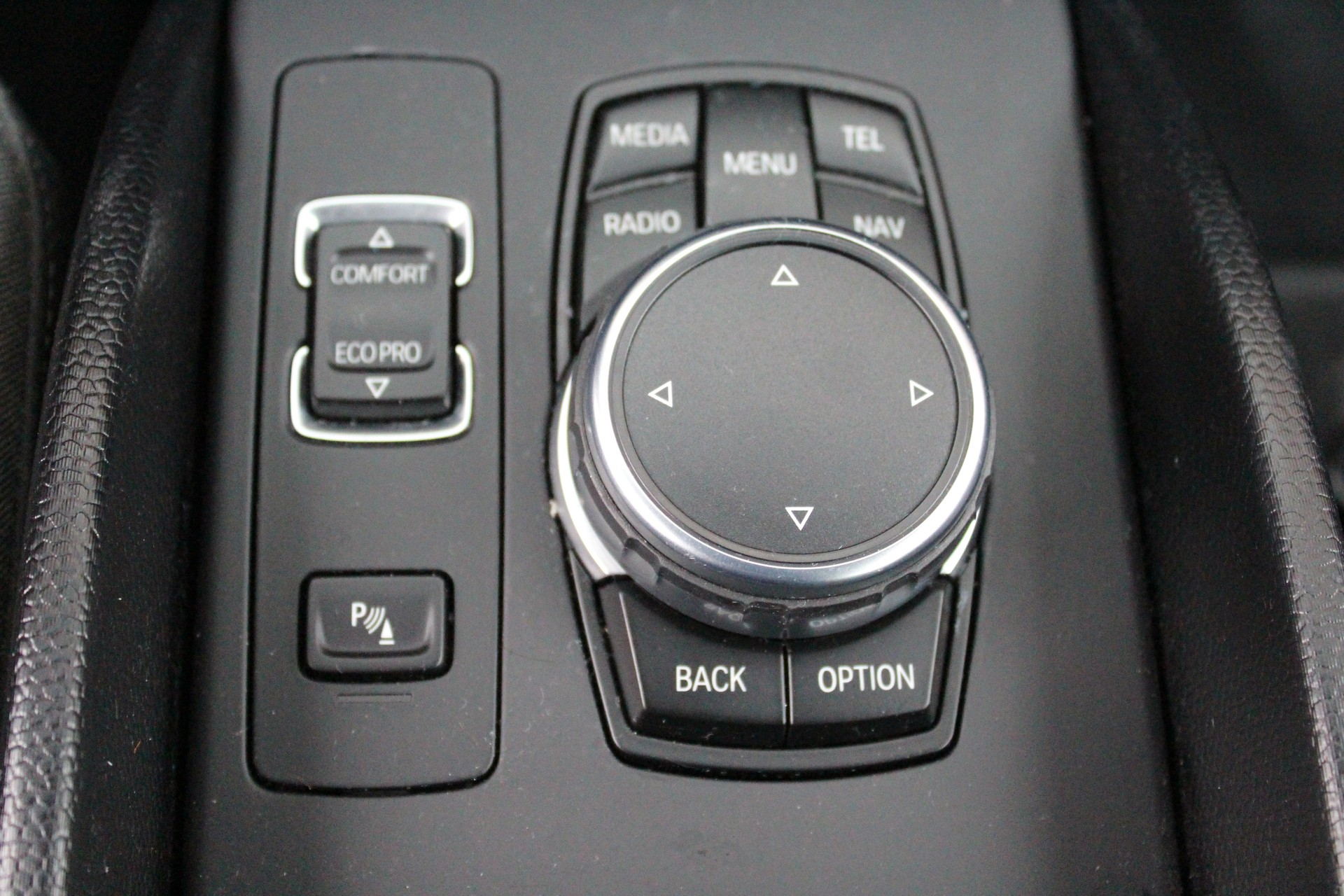 BMW i3 (60Ah) Range Extender - "Véhicule CH * 8 Roues * Harman&Kardon * Essence/Electrique * Expertisé du jour"-image-9
